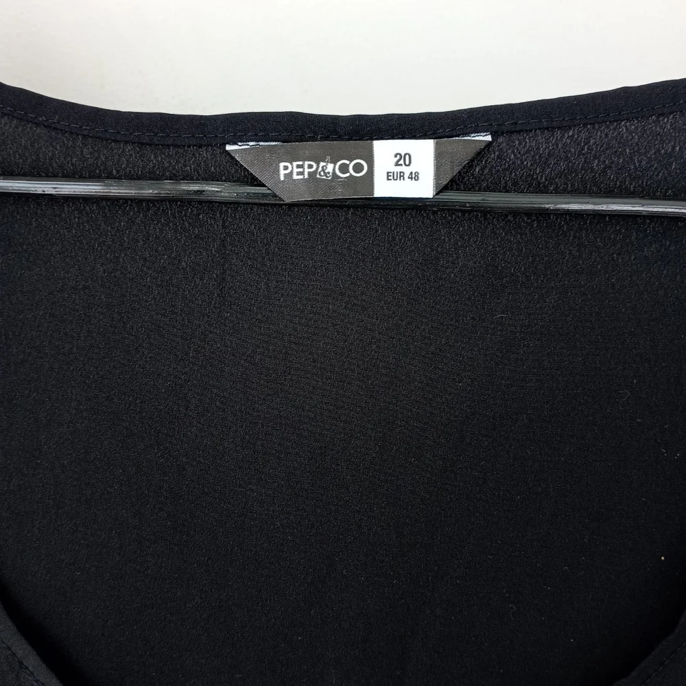 NWOT Plus Black Flowy Top - Picture 5 of 15
